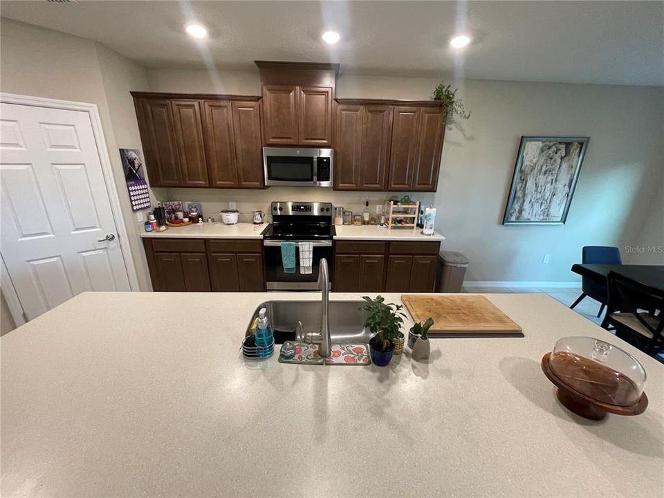 For Sale: $336,500 (3 beds, 2 baths, 2019 Square Feet)