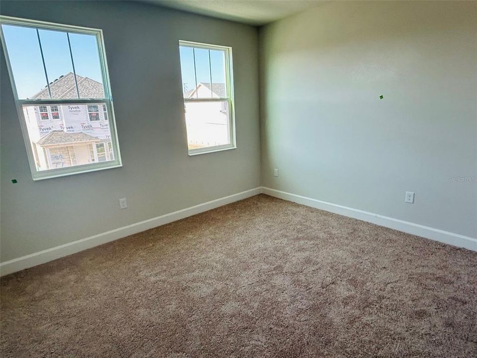 For Rent: $2,300 (3 beds, 2 baths, 2003 Square Feet)