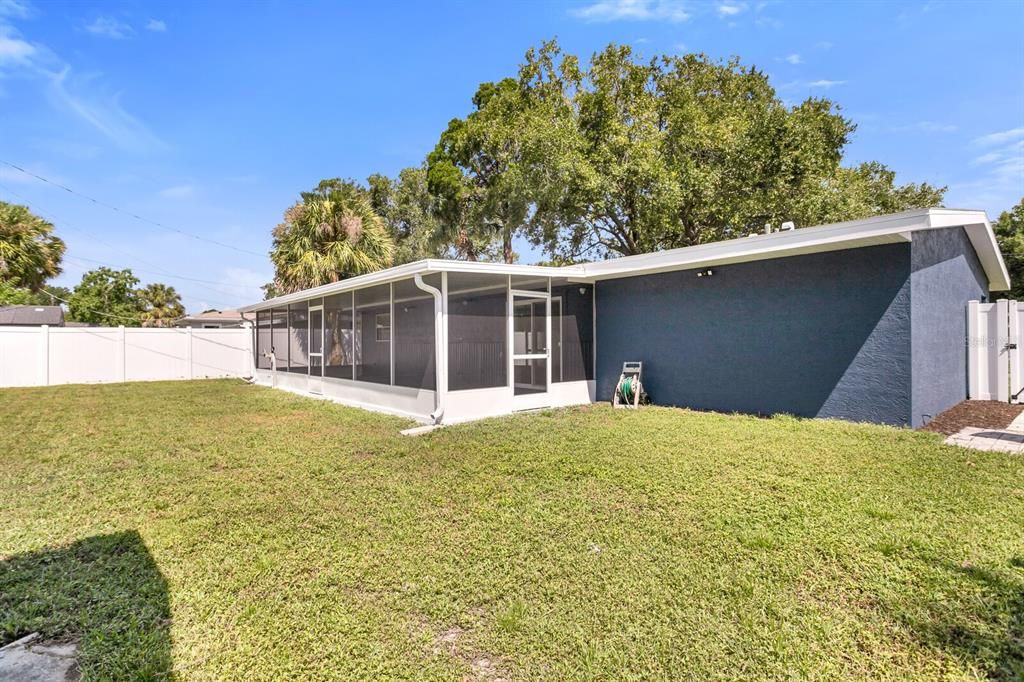 Active With Contract: $399,000 (4 beds, 2 baths, 1340 Square Feet)