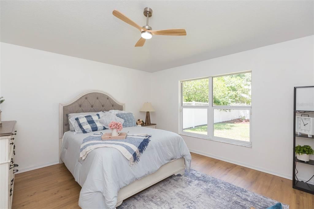 For Sale: $445,000 (3 beds, 2 baths, 1542 Square Feet)