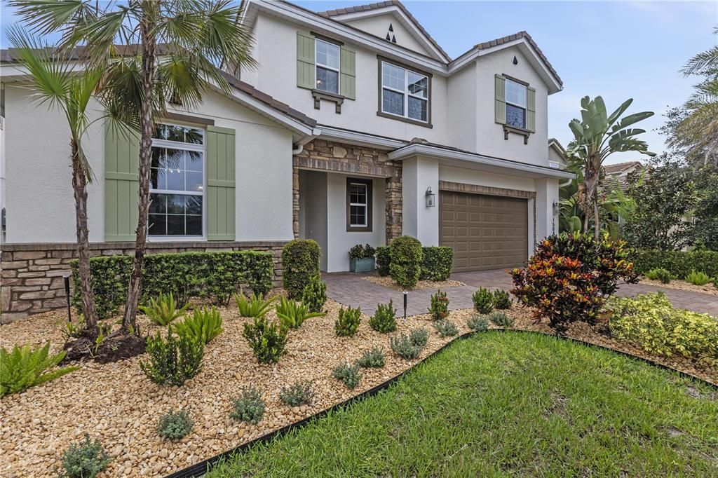 Active With Contract: $1,139,000 (4 beds, 4 baths, 4207 Square Feet)