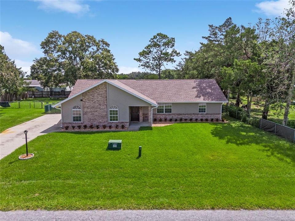 For Sale: $355,000 (3 beds, 2 baths, 1824 Square Feet)