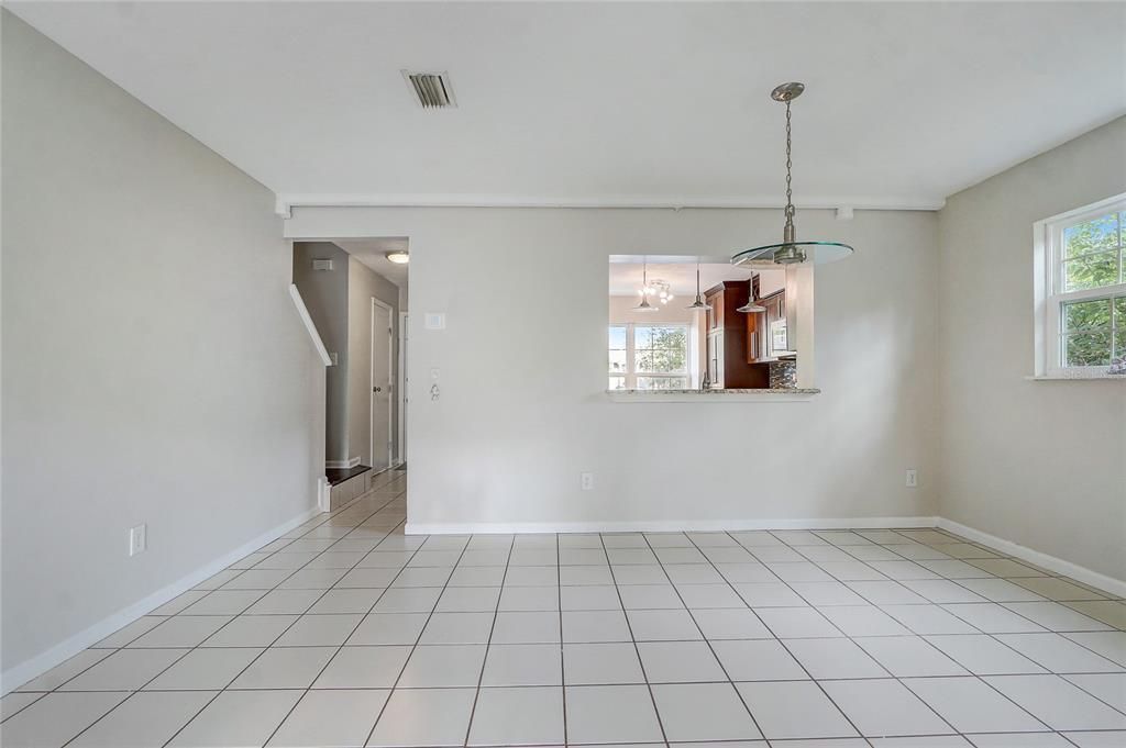 For Sale: $319,900 (3 beds, 2 baths, 1349 Square Feet)