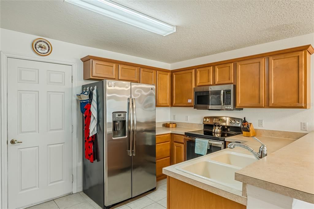 Kitchen with upgraded appliances