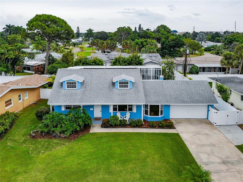 For Sale: $735,000 (4 beds, 2 baths, 1973 Square Feet)