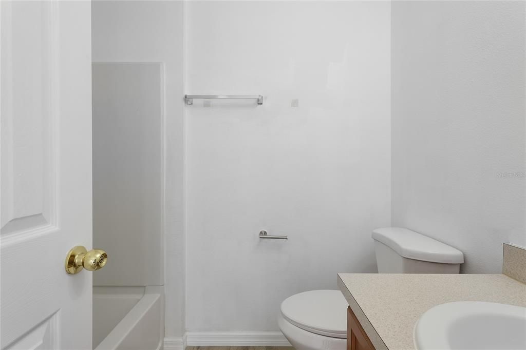 Active With Contract: $2,000 (2 beds, 2 baths, 1092 Square Feet)