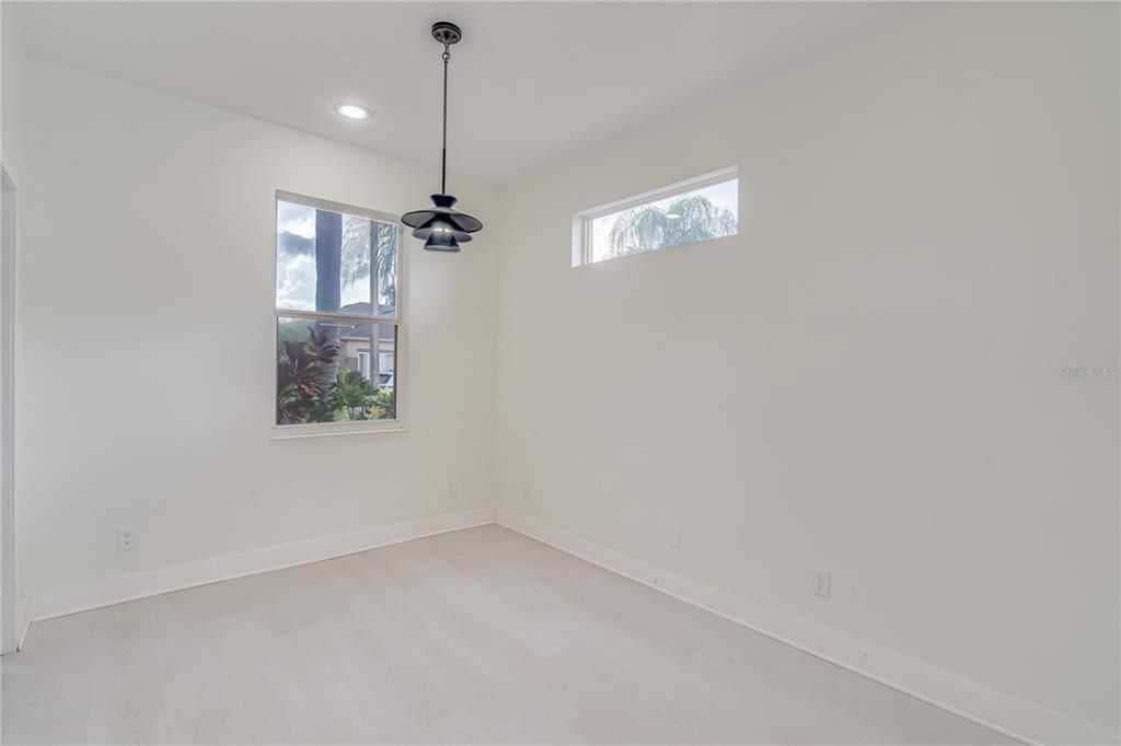 Formal Dining Room/ Bonus Room