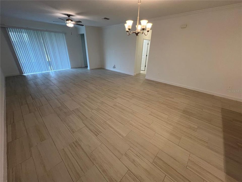 For Rent: $2,549 (4 beds, 2 baths, 2145 Square Feet)