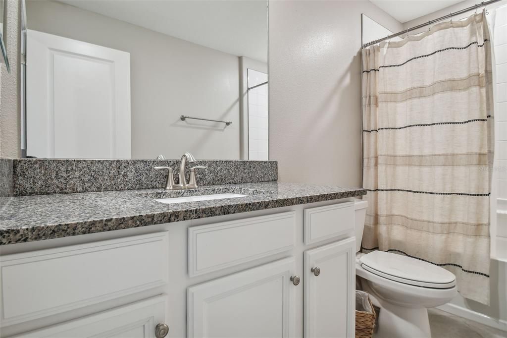 For Sale: $385,000 (3 beds, 2 baths, 1801 Square Feet)