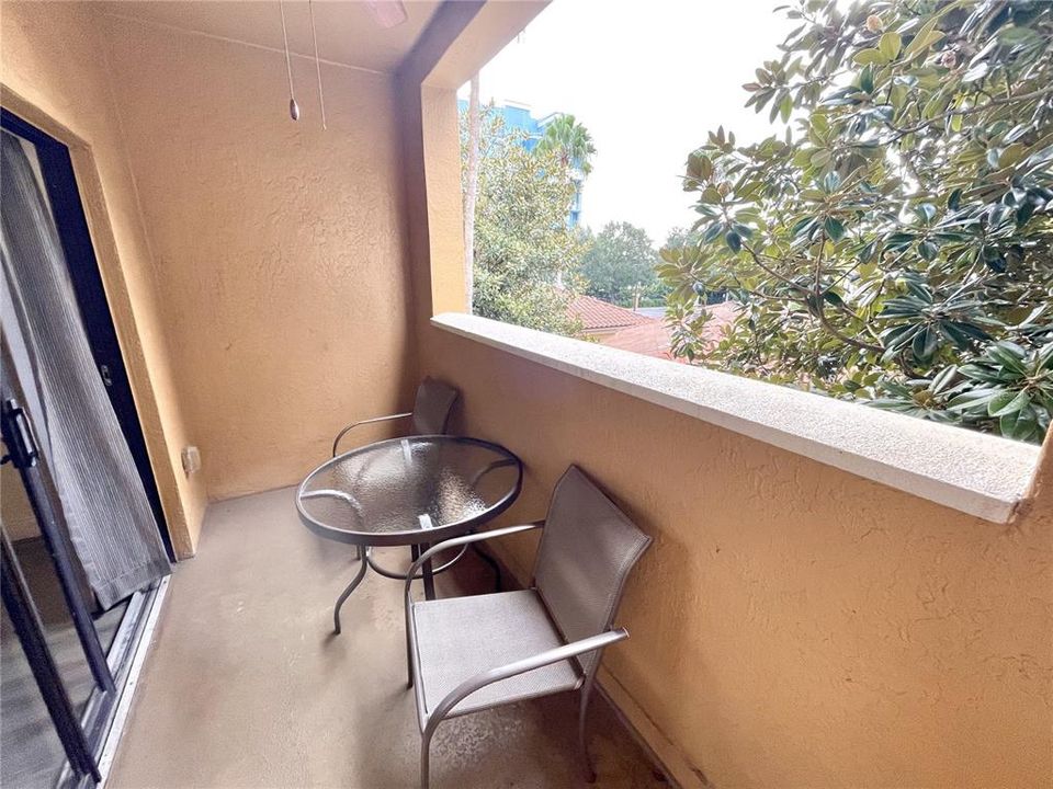 En Venta: $243,900 (2 camas, 2 baños, 957 Pies cuadrados)