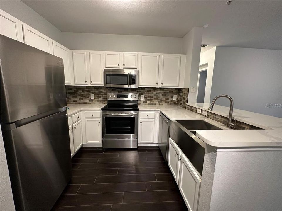 For Rent: $1,950 (3 beds, 2 baths, 1195 Square Feet)