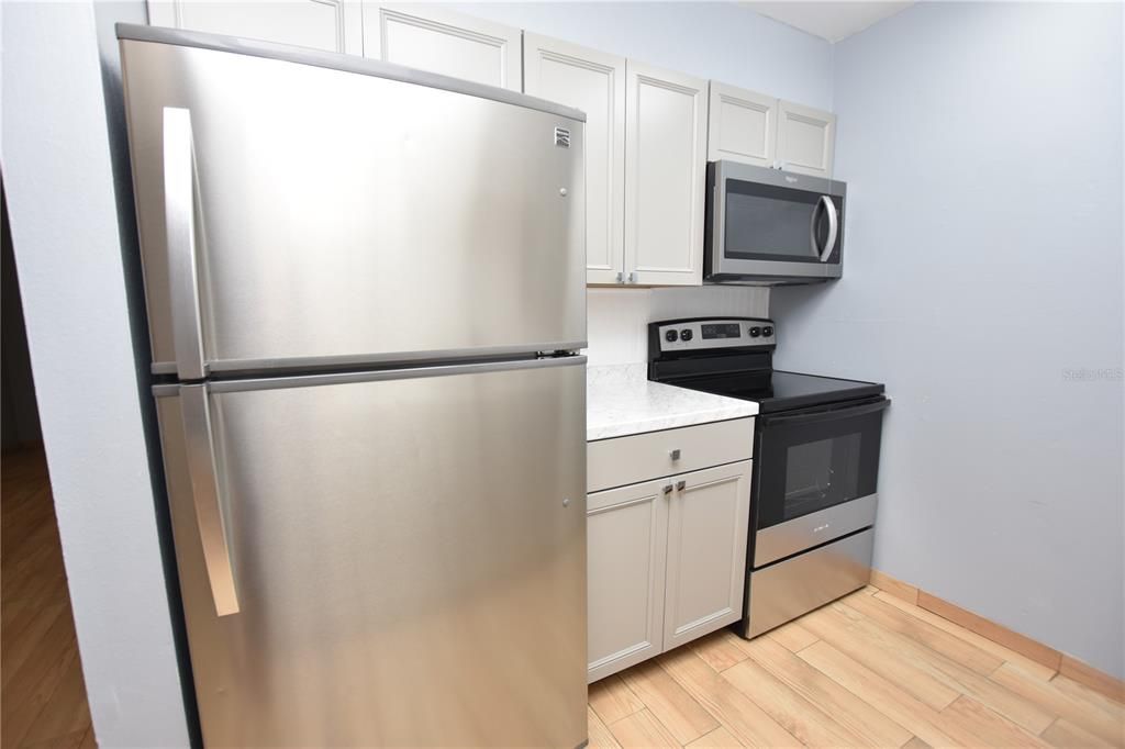 For Rent: $1,350 (2 beds, 1 baths, 1176 Square Feet)