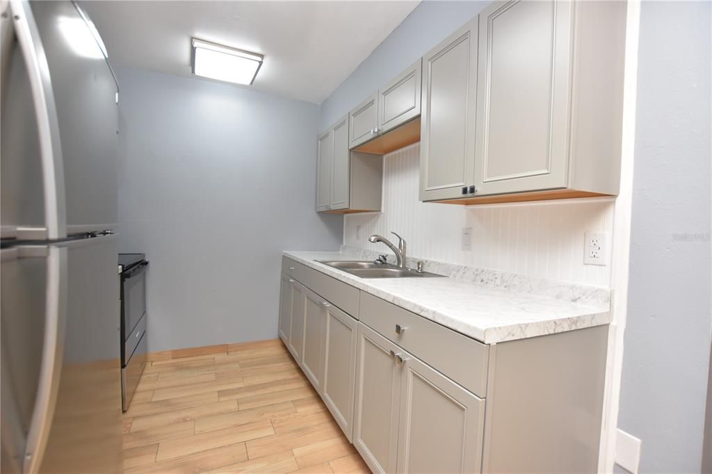 For Rent: $1,350 (2 beds, 1 baths, 1176 Square Feet)