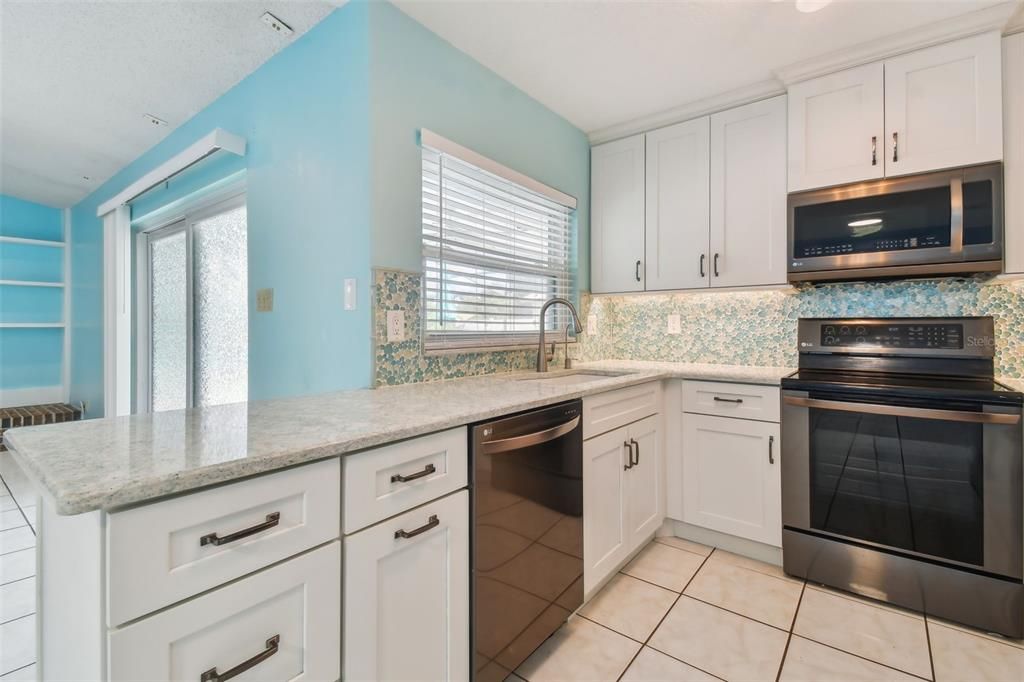 For Sale: $485,000 (4 beds, 2 baths, 2053 Square Feet)