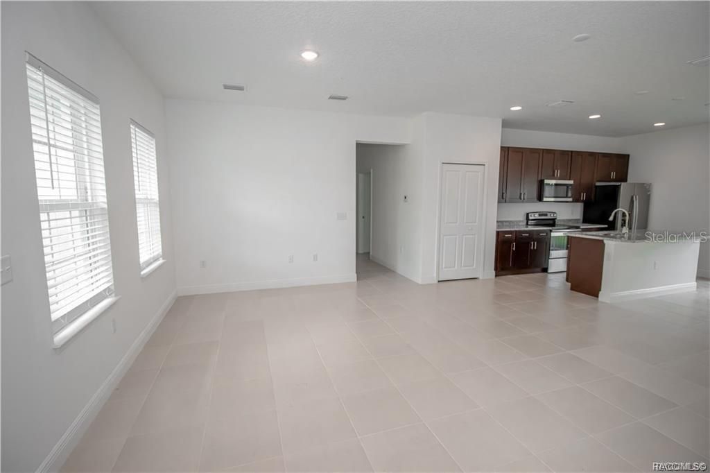 Active With Contract: $266,000 (4 beds, 2 baths, 1580 Square Feet)