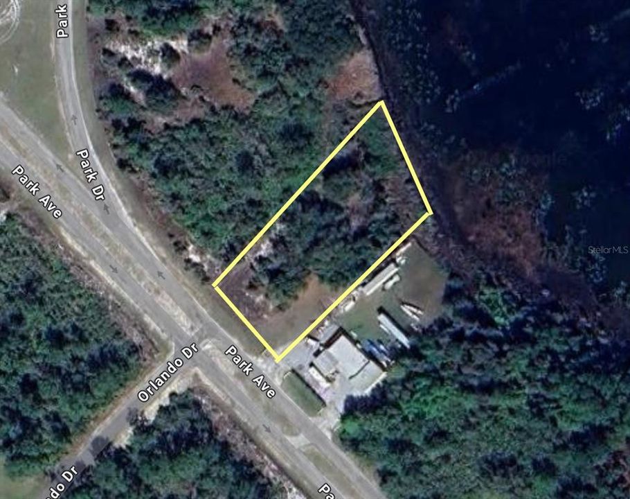 En Venta: $72,900 (0.74 acres)