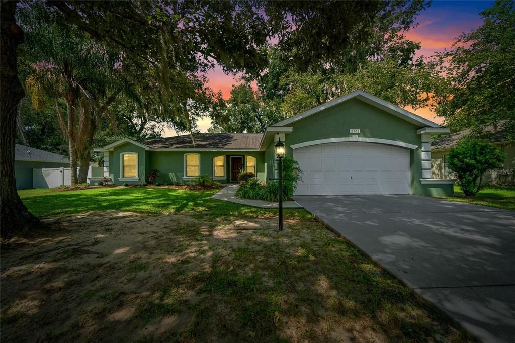 Active With Contract: $299,900 (4 beds, 2 baths, 1629 Square Feet)