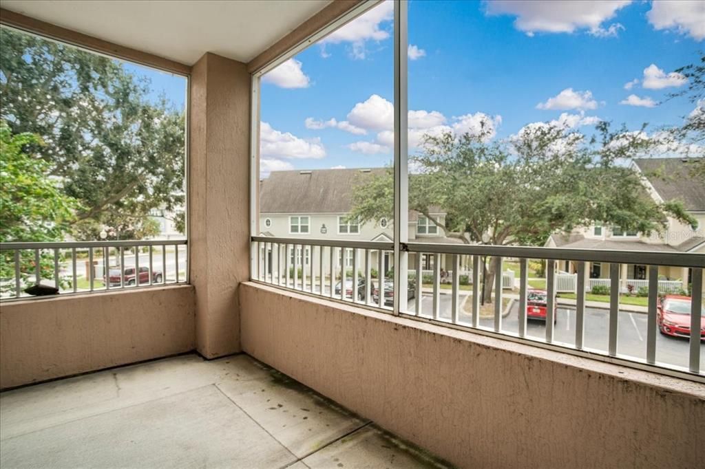 Active With Contract: $1,700 (2 beds, 2 baths, 1107 Square Feet)