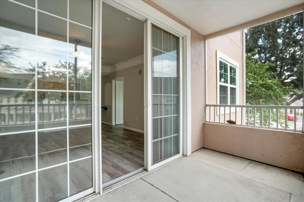 Active With Contract: $1,700 (2 beds, 2 baths, 1107 Square Feet)