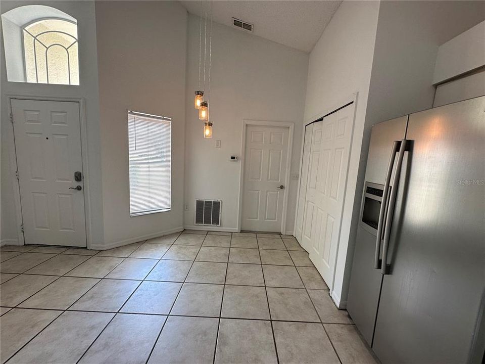 For Rent: $1,850 (3 beds, 2 baths, 1501 Square Feet)