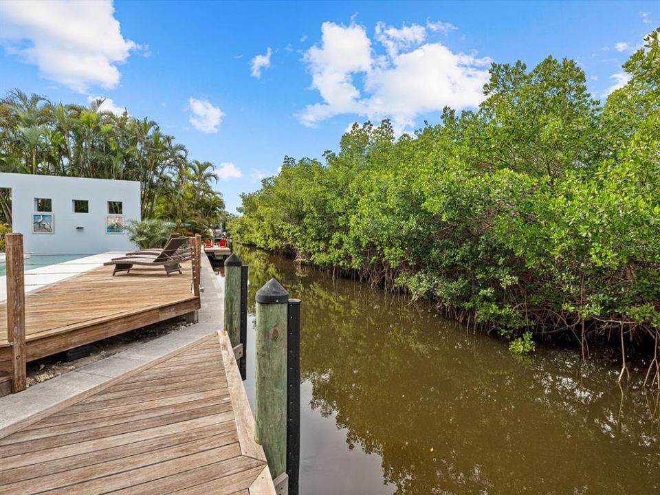 For Sale: $2,950,000 (4 beds, 3 baths, 3078 Square Feet)