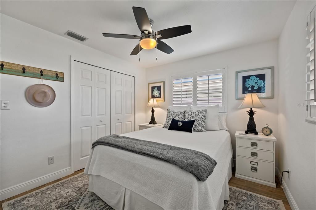 Active With Contract: $1,325,000 (3 beds, 2 baths, 1452 Square Feet)