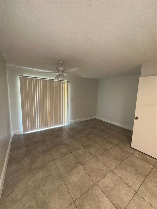 For Rent: $1,379 (2 beds, 1 baths, 938 Square Feet)