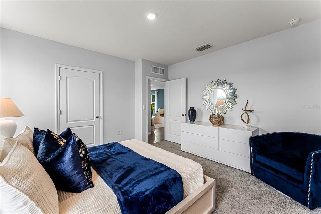 Active With Contract: $379,670 (4 beds, 2 baths, 1665 Square Feet)