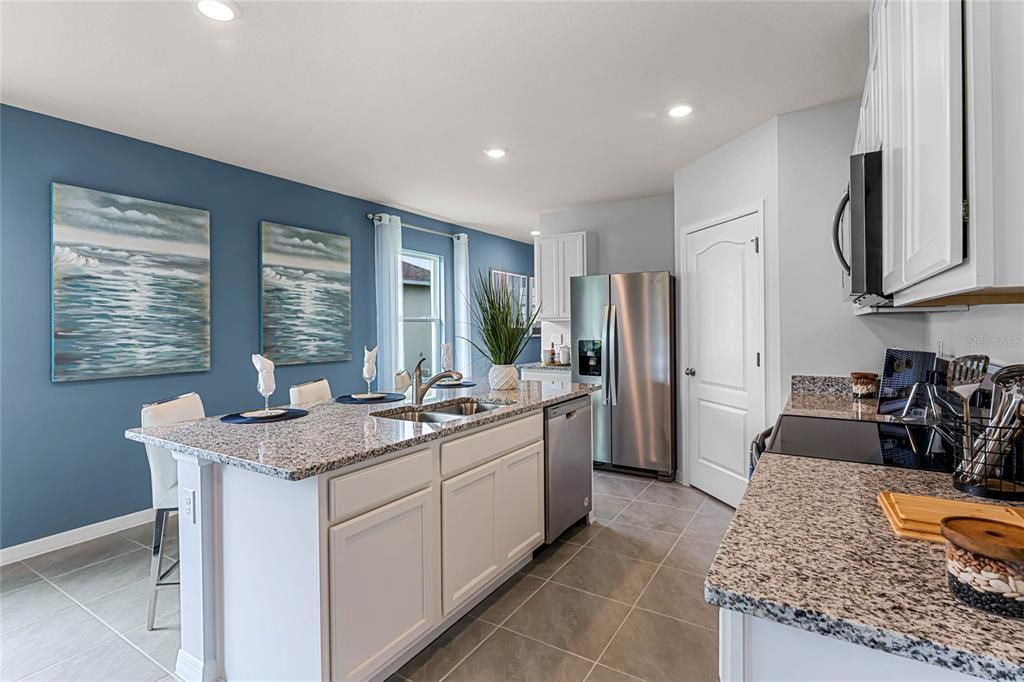 Active With Contract: $379,670 (4 beds, 2 baths, 1665 Square Feet)