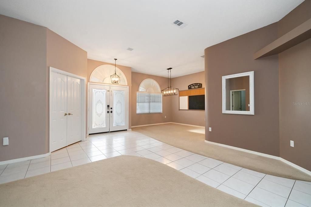 Living Room / Dining Room