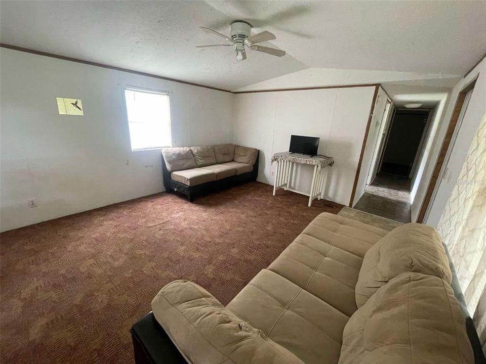 For Sale: $84,000 (3 beds, 2 baths, 980 Square Feet)