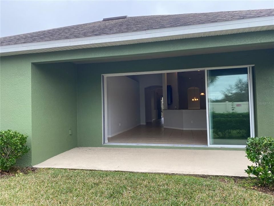 For Rent: $2,975 (3 beds, 2 baths, 2072 Square Feet)