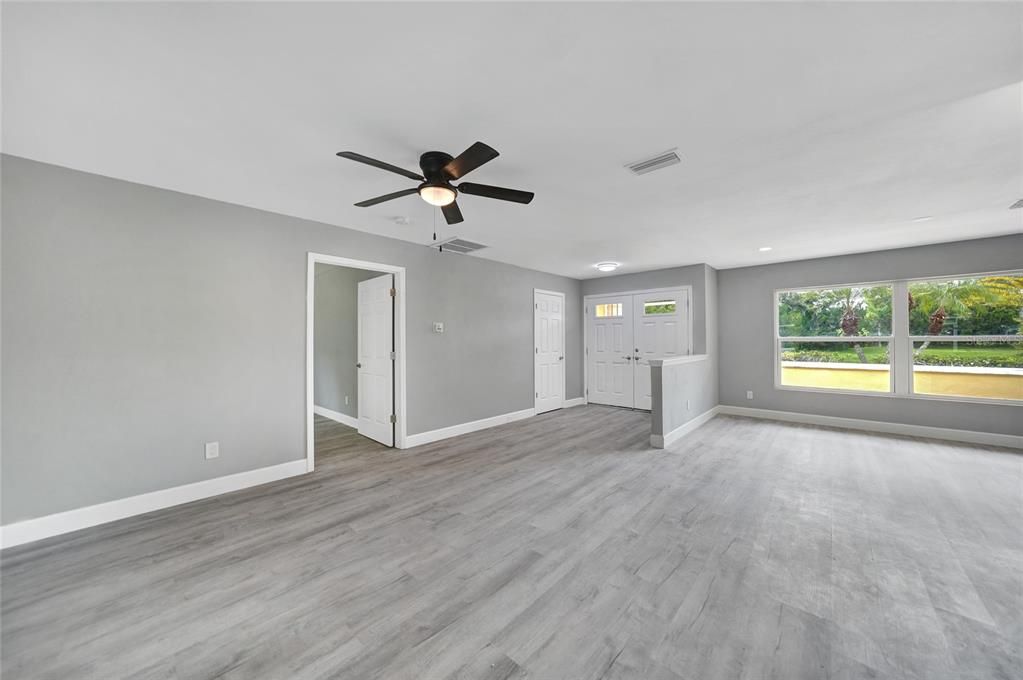 Living Room/Dining Room