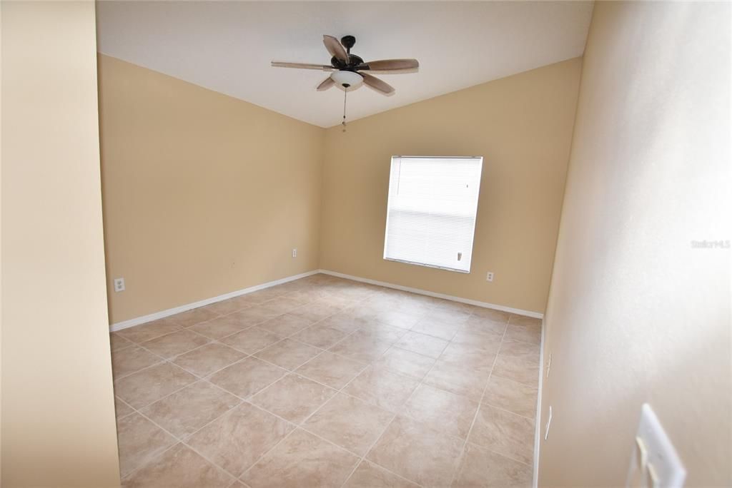 Active With Contract: $2,195 (3 beds, 2 baths, 1400 Square Feet)