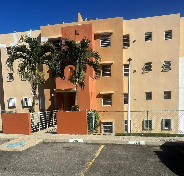 En Venta: $249,900 (3 camas, 2 baños, 0 Pies cuadrados)