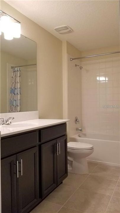 Active With Contract: $2,550 (3 beds, 2 baths, 1518 Square Feet)