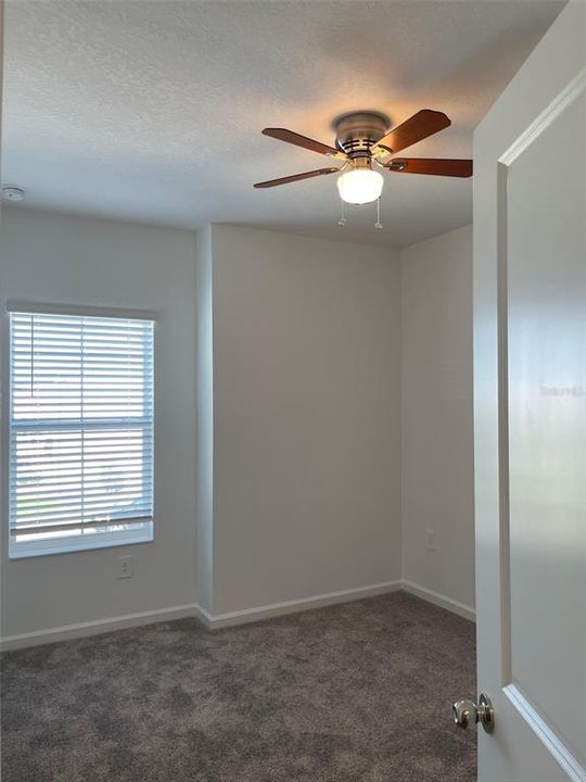 Active With Contract: $1,900 (3 beds, 2 baths, 1689 Square Feet)