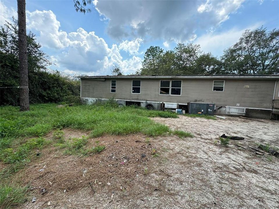 For Sale: $129,900 (4 beds, 2 baths, 2160 Square Feet)