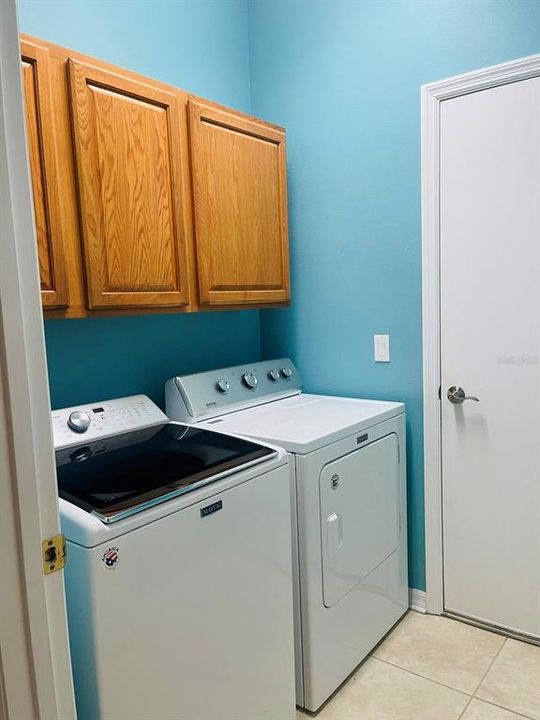 For Rent: $2,350 (2 beds, 2 baths, 1442 Square Feet)