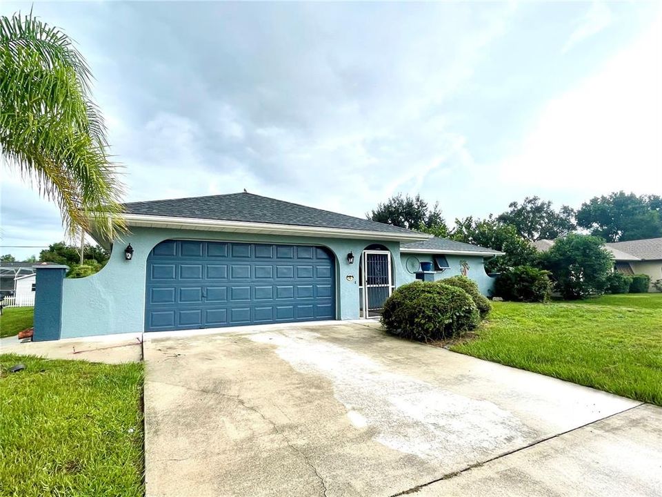 Recently Sold: $325,500 (2 beds, 2 baths, 1136 Square Feet)