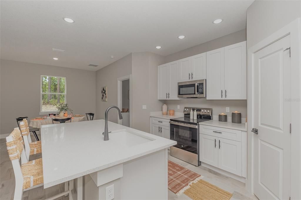 Active With Contract: $360,000 (3 beds, 2 baths, 1543 Square Feet)