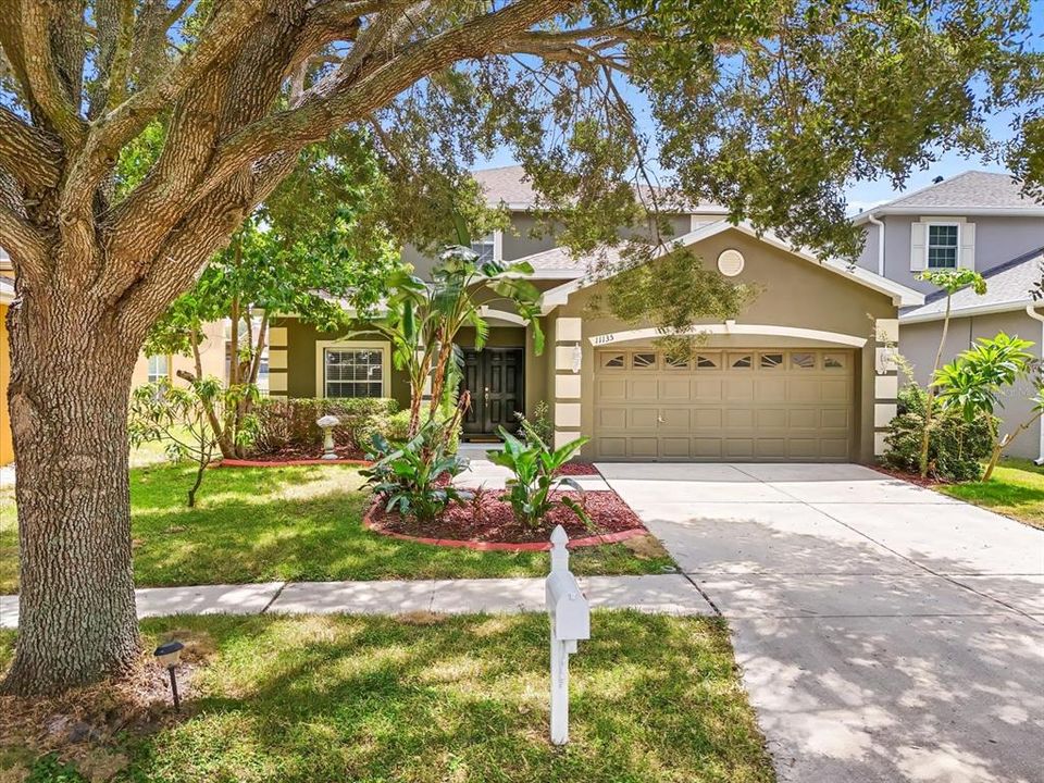 Welcome to 11135 Creek Haven Dr. Riverview, FL 33569!