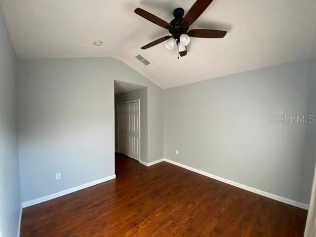 For Rent: $2,095 (3 beds, 2 baths, 1687 Square Feet)