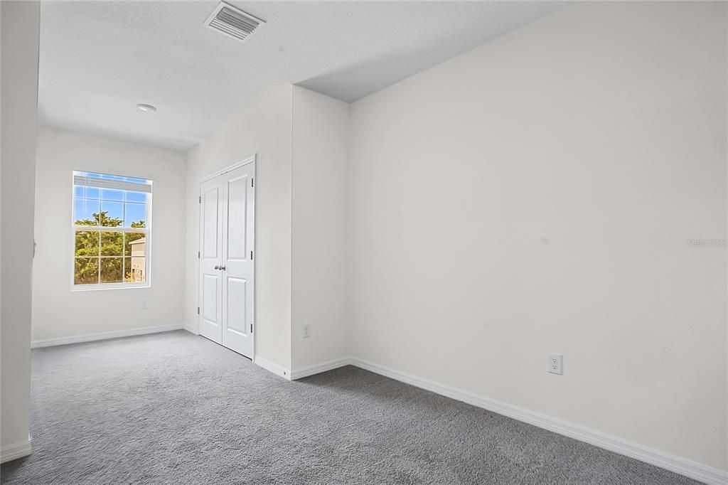 Active With Contract: $2,350 (3 beds, 2 baths, 1662 Square Feet)