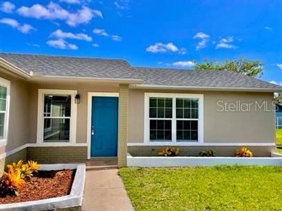 For Rent: $1,995 (4 beds, 2 baths, 1592 Square Feet)