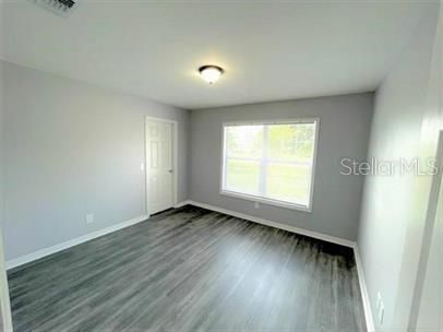 For Rent: $1,995 (4 beds, 2 baths, 1592 Square Feet)