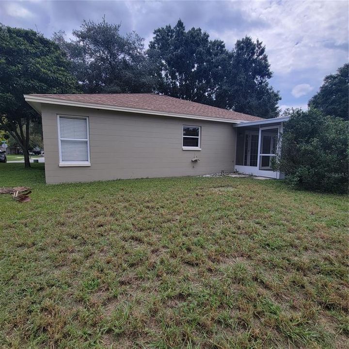 Active With Contract: $350,000 (3 beds, 2 baths, 1471 Square Feet)