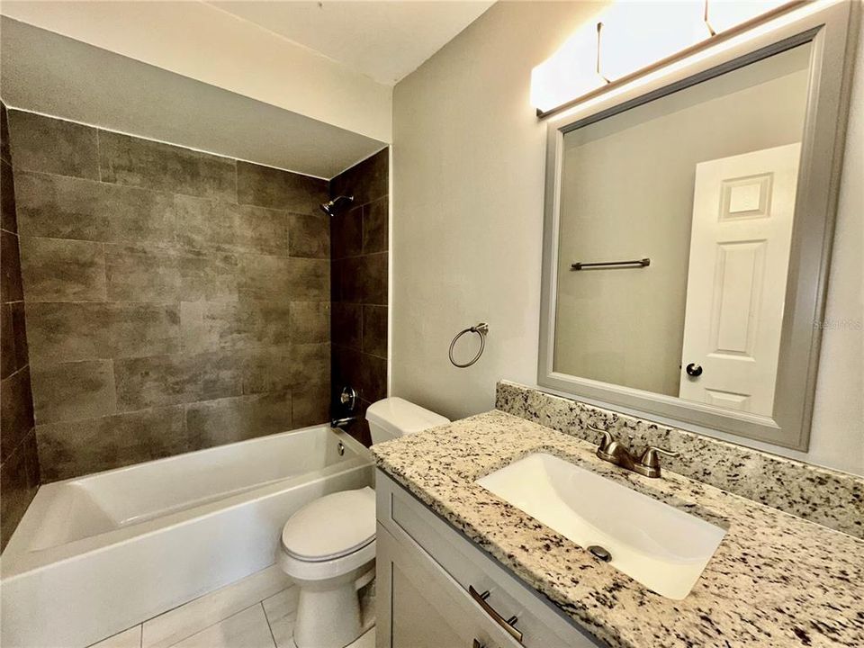 For Rent: $1,750 (2 beds, 2 baths, 1038 Square Feet)