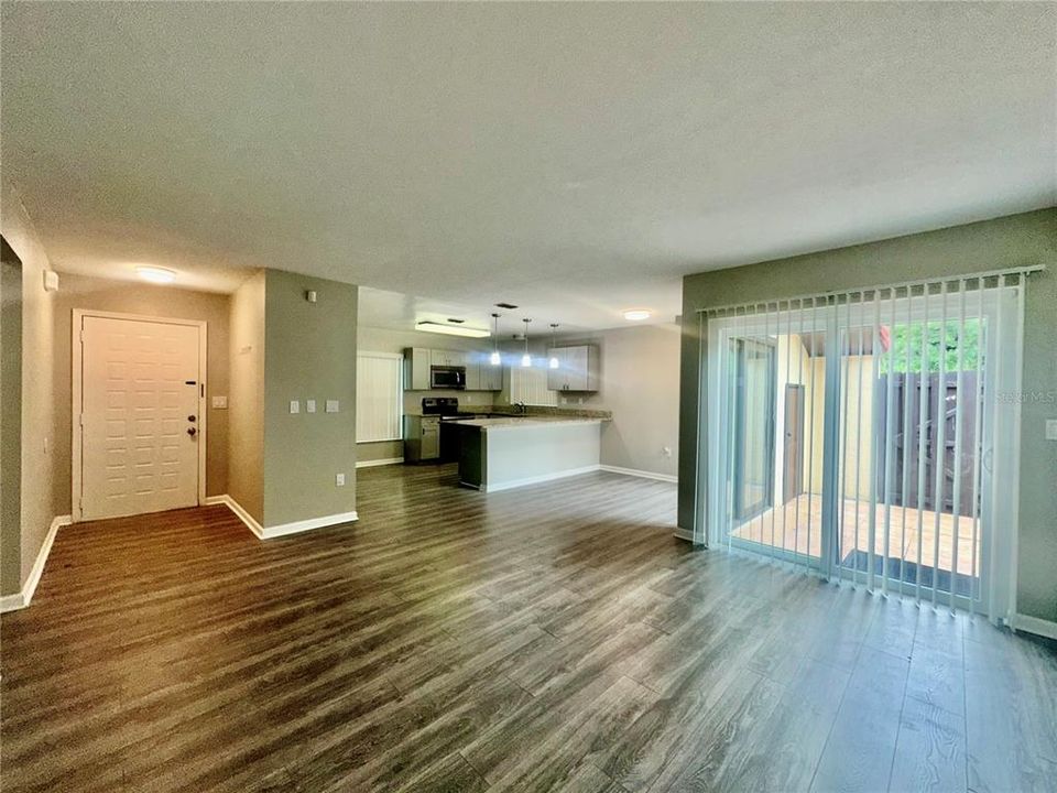 For Rent: $1,799 (2 beds, 2 baths, 1038 Square Feet)