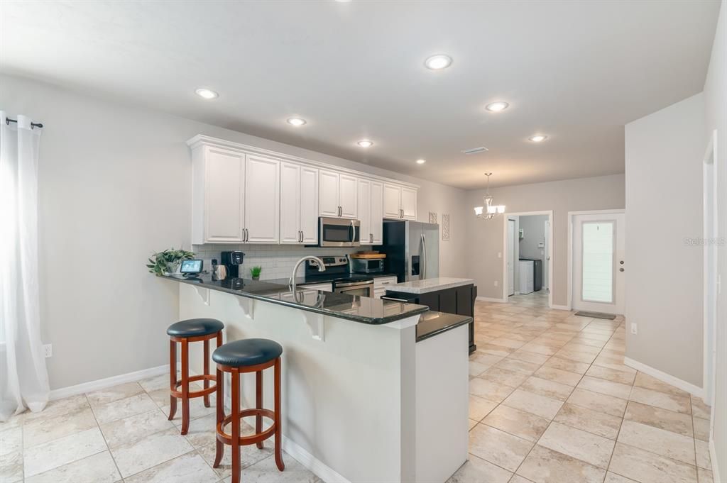 Active With Contract: $399,900 (3 beds, 2 baths, 1724 Square Feet)